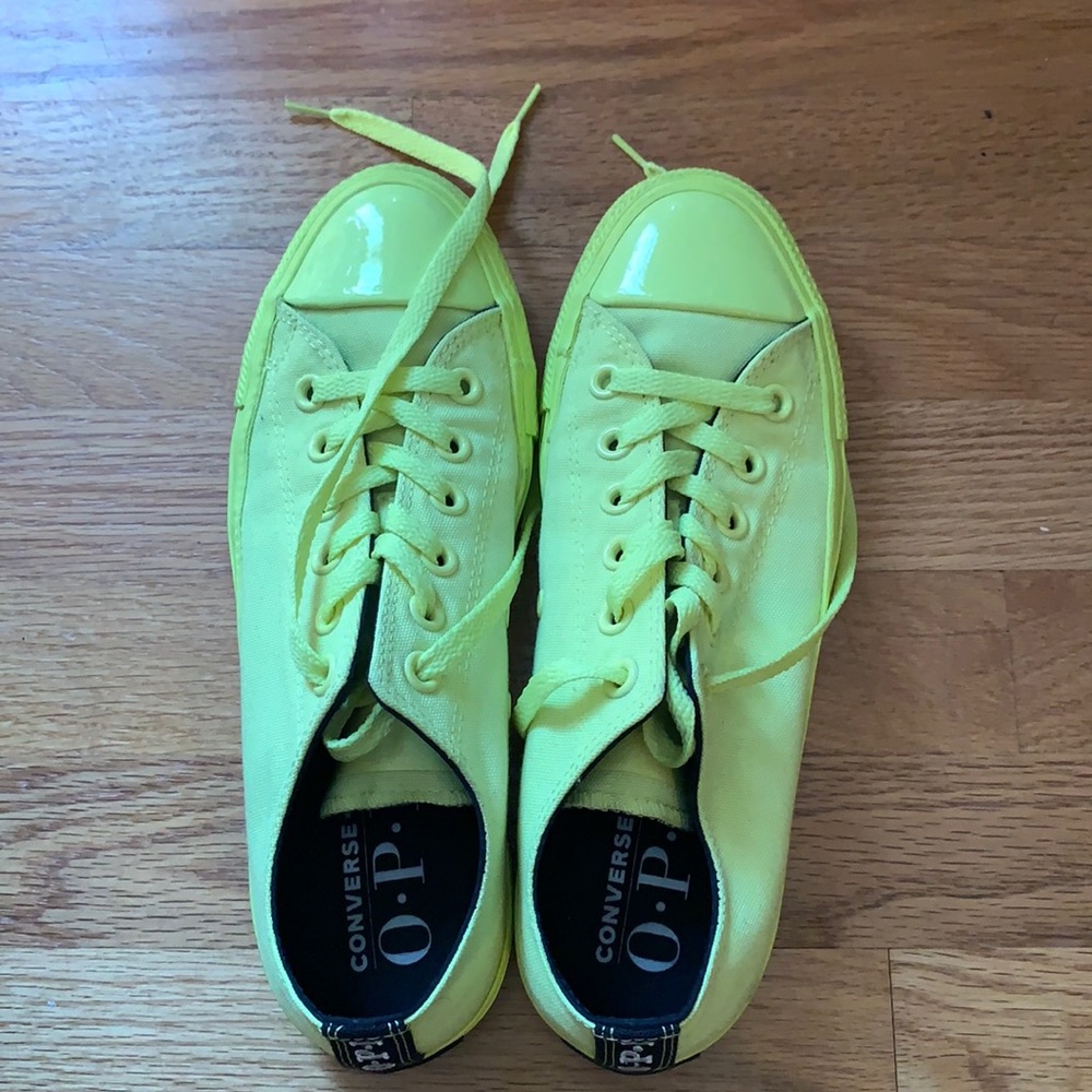 Yellow Converse Neon